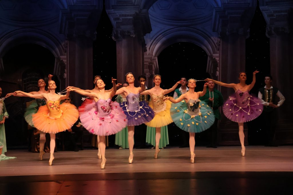 Ballet dancers on stage